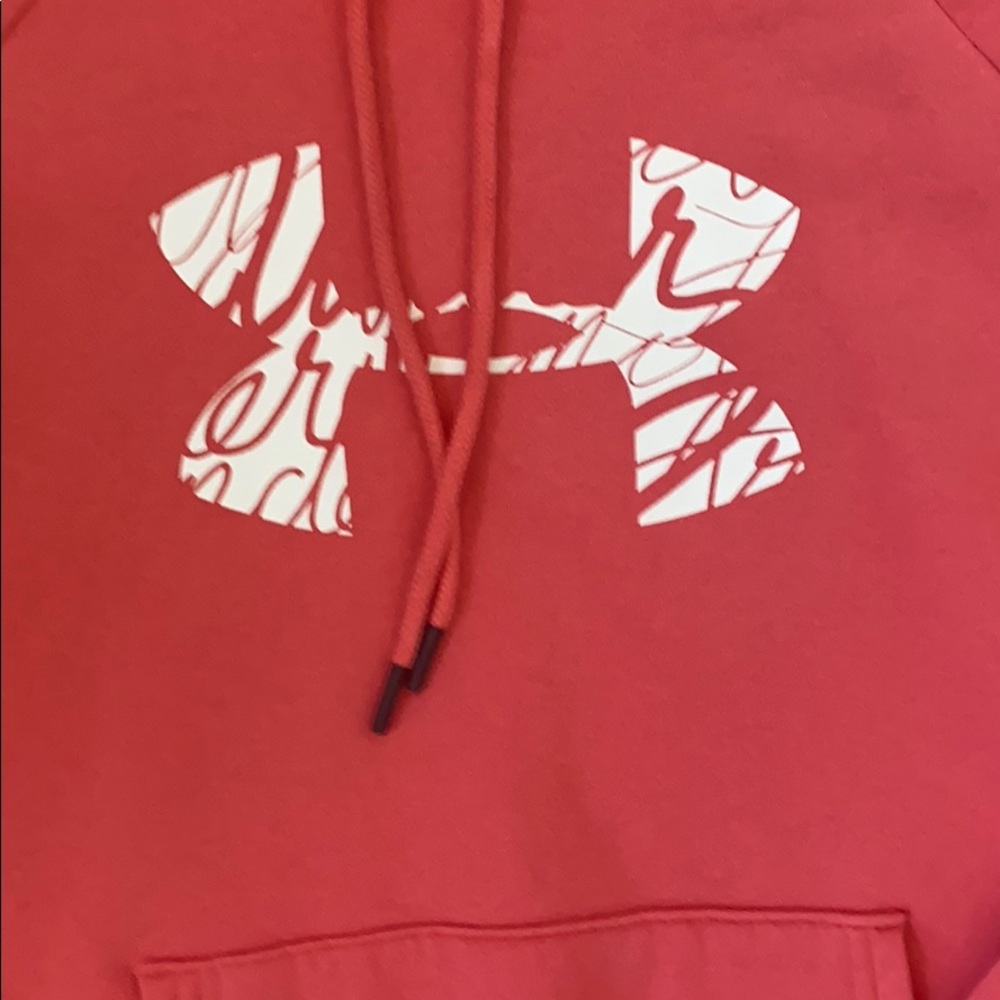 🌸 Pink Under Armour Hoodie - Picture 2 of 3